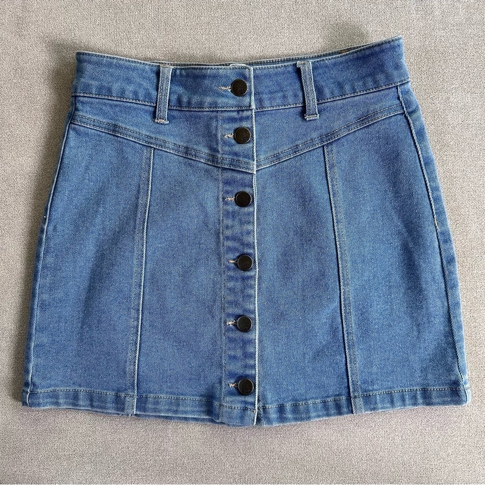 RSQ Denim Skirt. Size 7/28.
